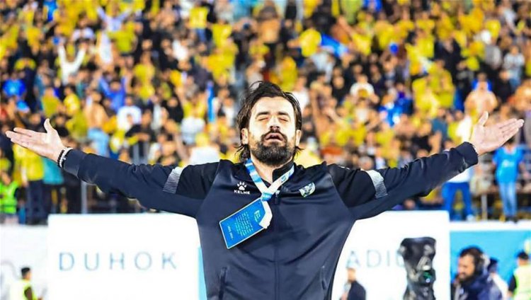 الاتحاد يوقع عقوبة إدارية بحق مدرب دهوك وتغريم النادي 25 مليون دينار