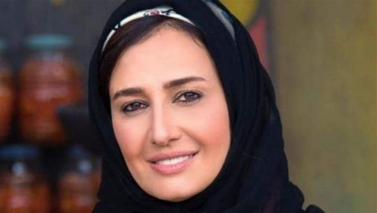 إعلامية تهاجم حلا شيحة بسبب الحجاب