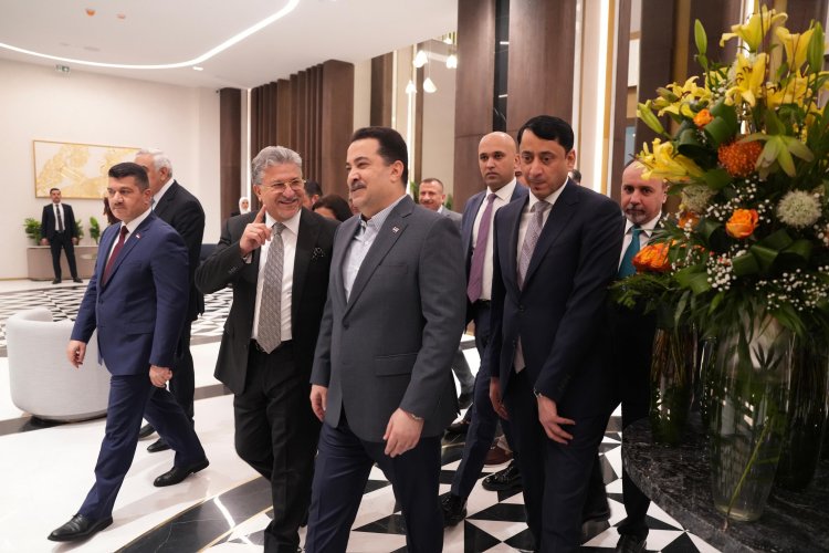 رئيس الوزراء يفتتح فندق الزيتون بغداد/ موفنبيك